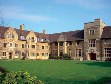 Bellerbys College.png